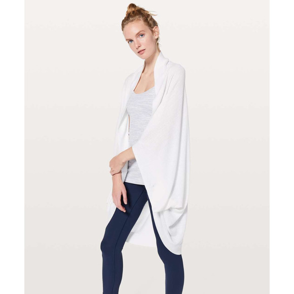 RARE Lululemon Lightweight Soft Warm Cocoon Wrap Long Baggy Cardigan White NWOT - Picture 3 of 8